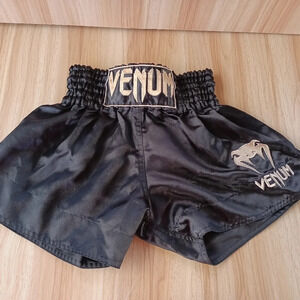 VENUM MUAY THAI SHORTS BLACK ORIGINAL SIZE S EUC